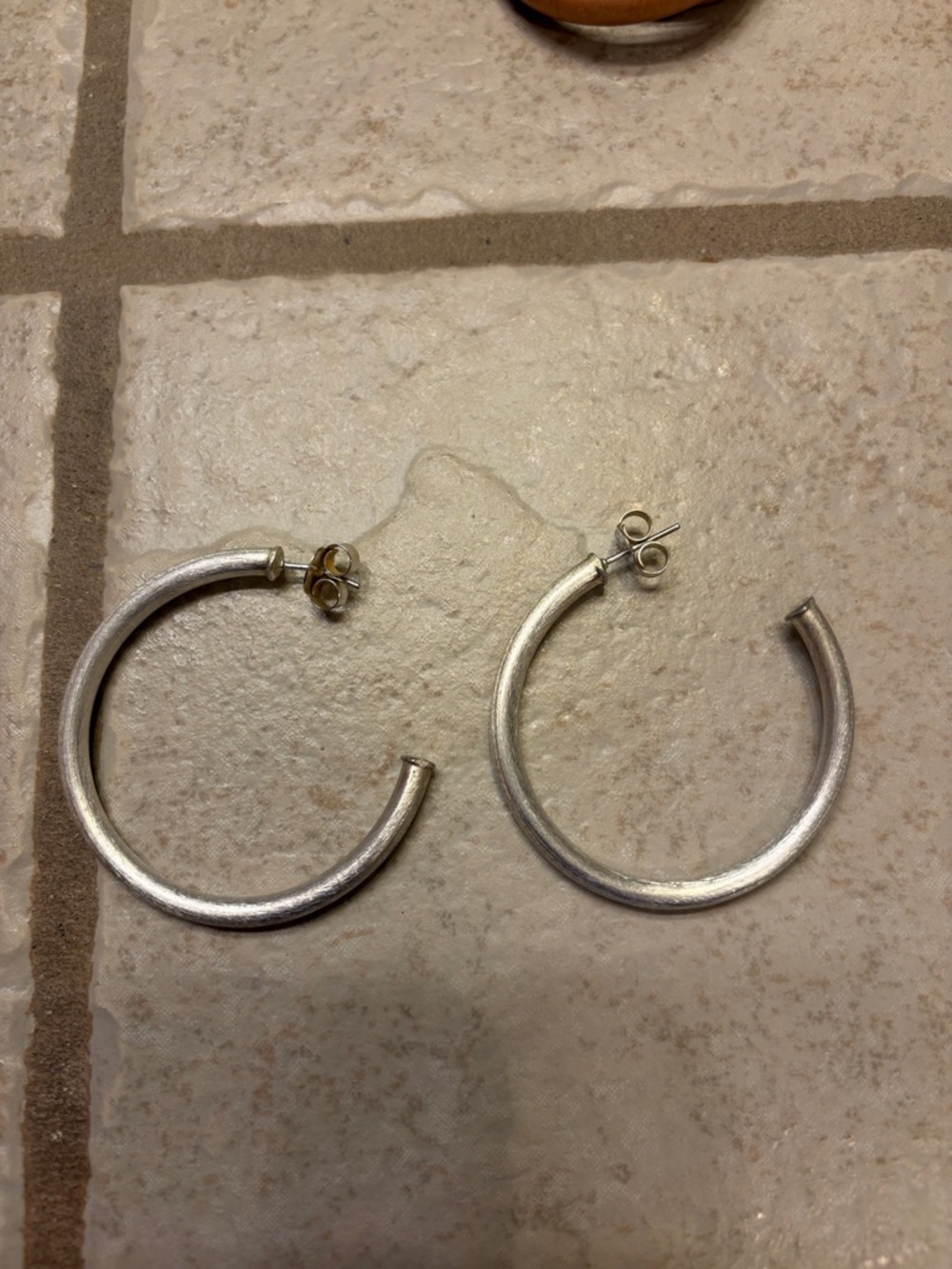 Sheila Fajl Silver Tubular Textured Hoop Earrings - Silver